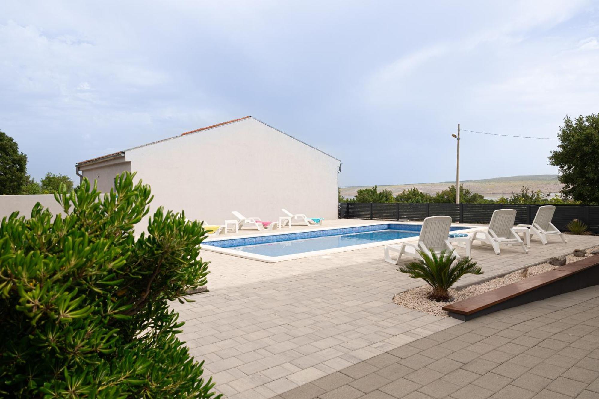 Apartments Zanic With Private Swimming Pool And Sea View สตารีกราด-ปาเคลนีซา ภายนอก รูปภาพ