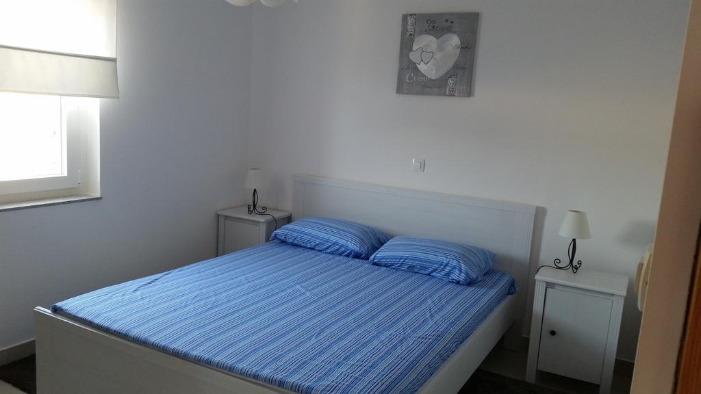 Apartments Zanic With Private Swimming Pool And Sea View สตารีกราด-ปาเคลนีซา ภายนอก รูปภาพ
