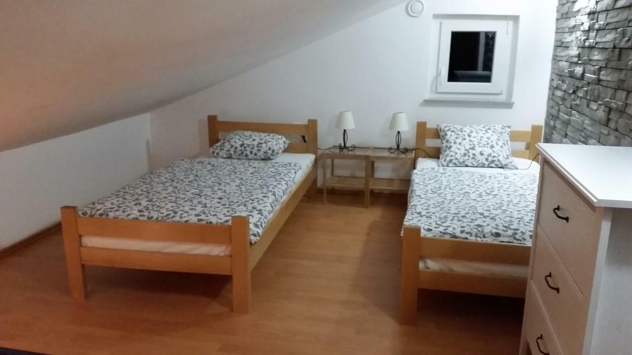 Apartments Zanic With Private Swimming Pool And Sea View สตารีกราด-ปาเคลนีซา ภายนอก รูปภาพ