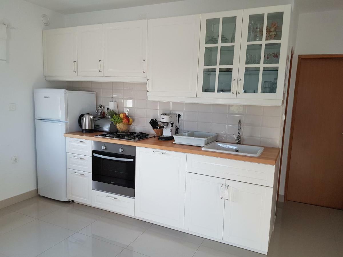 Apartments Zanic With Private Swimming Pool And Sea View สตารีกราด-ปาเคลนีซา ภายนอก รูปภาพ
