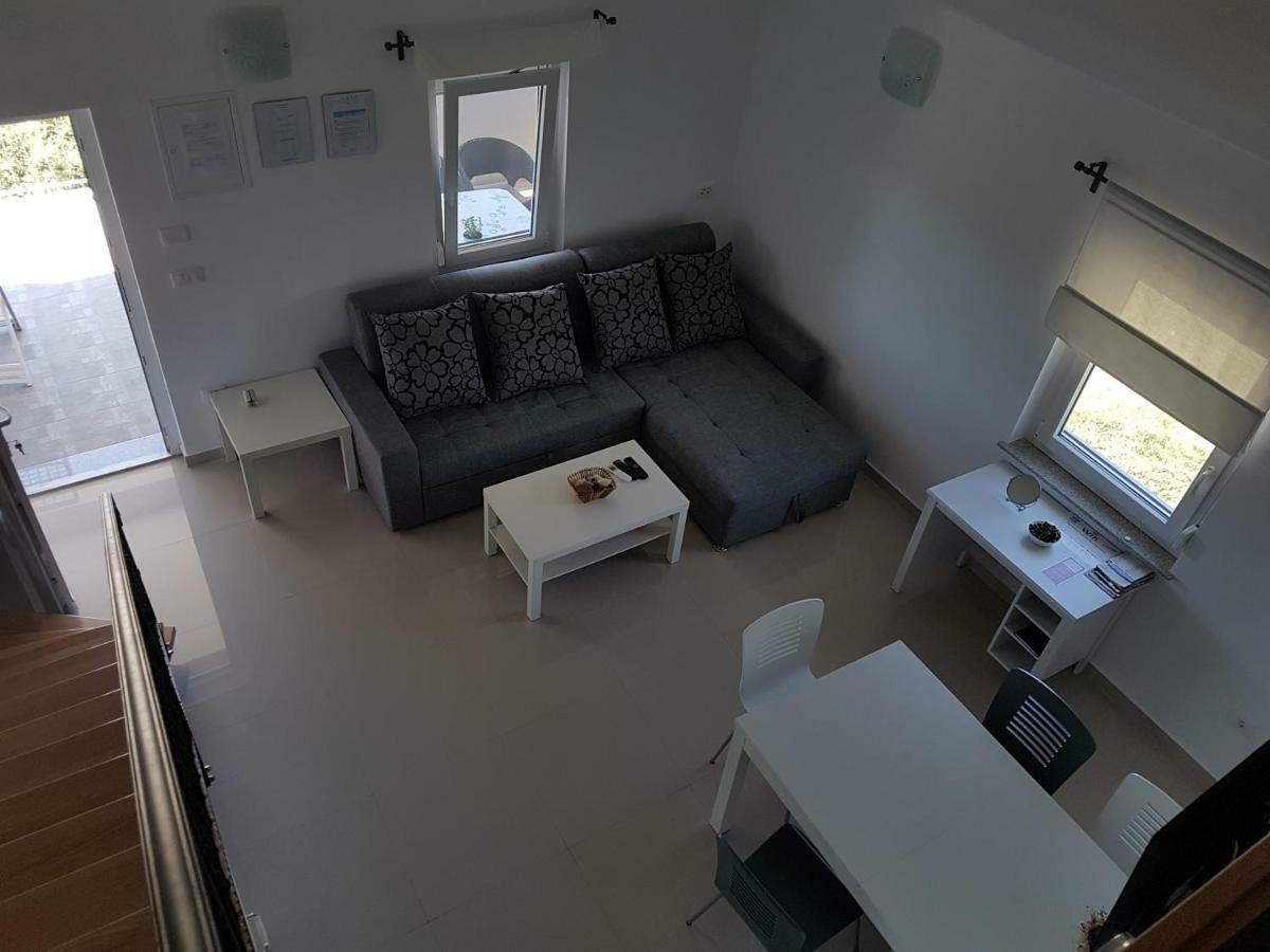 Apartments Zanic With Private Swimming Pool And Sea View สตารีกราด-ปาเคลนีซา ภายนอก รูปภาพ